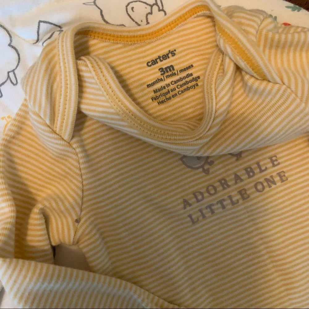 **SOLD** Set of 6 Carter’s 3 Month Baby Nightgowns - Picture 6 of 6